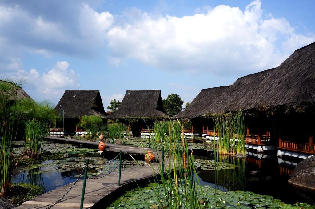 Kampung Sumber Alam Garut Hotel Luaran gambar